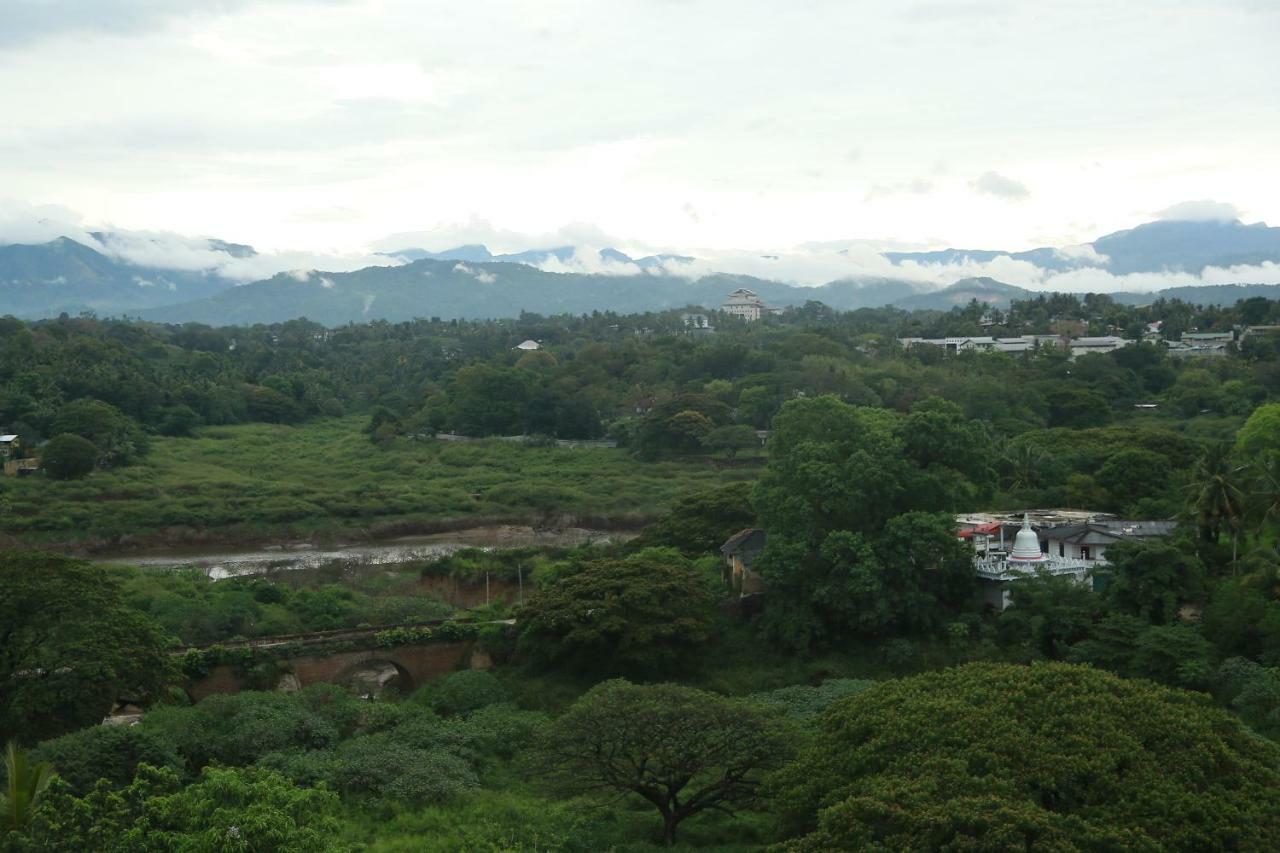 Rivendell Hotel Kandy Ngoại thất bức ảnh